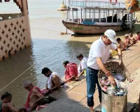  वाराणसी : नमामि गंगे ने स्वच्छता अभियान से किया पितरों को नमन