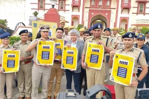 पुलिस कमिश्नर बीजू जॉर्ज जोसफ ने किया महिला सुरक्षा हेल्पलाइन नंबर के पोस्टर का विमोचन।