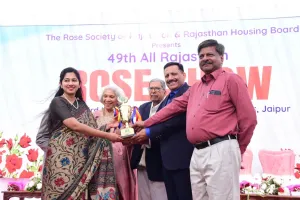 ‘Rose Show-2024’ में 500 से अधिक किस्म के गुलाबों की प्रदर्शनी ने लुभाया सभी का मन 